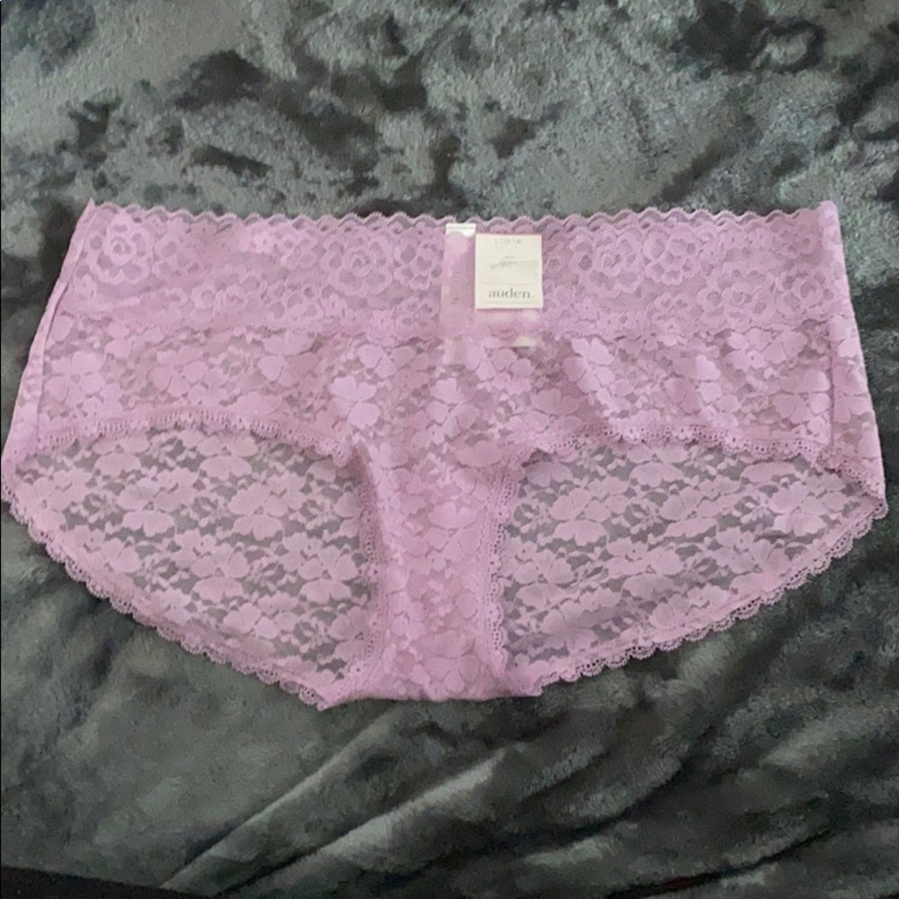 I’ll send 2 Auden L (12-14) lace hipster